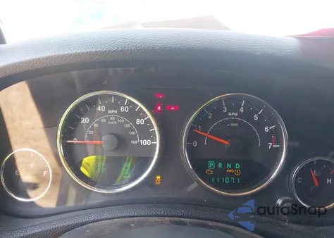 2014 Jeep Wrangler Unlimited Sahara z USA, uszkodzony, nr VIN 1C4HJWEG6EL272891